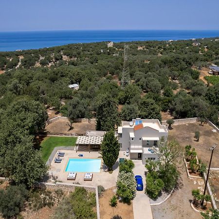 Villa Ellie - Heated Pool, Playground, Garden & Bbq! Vederoi Exterior photo